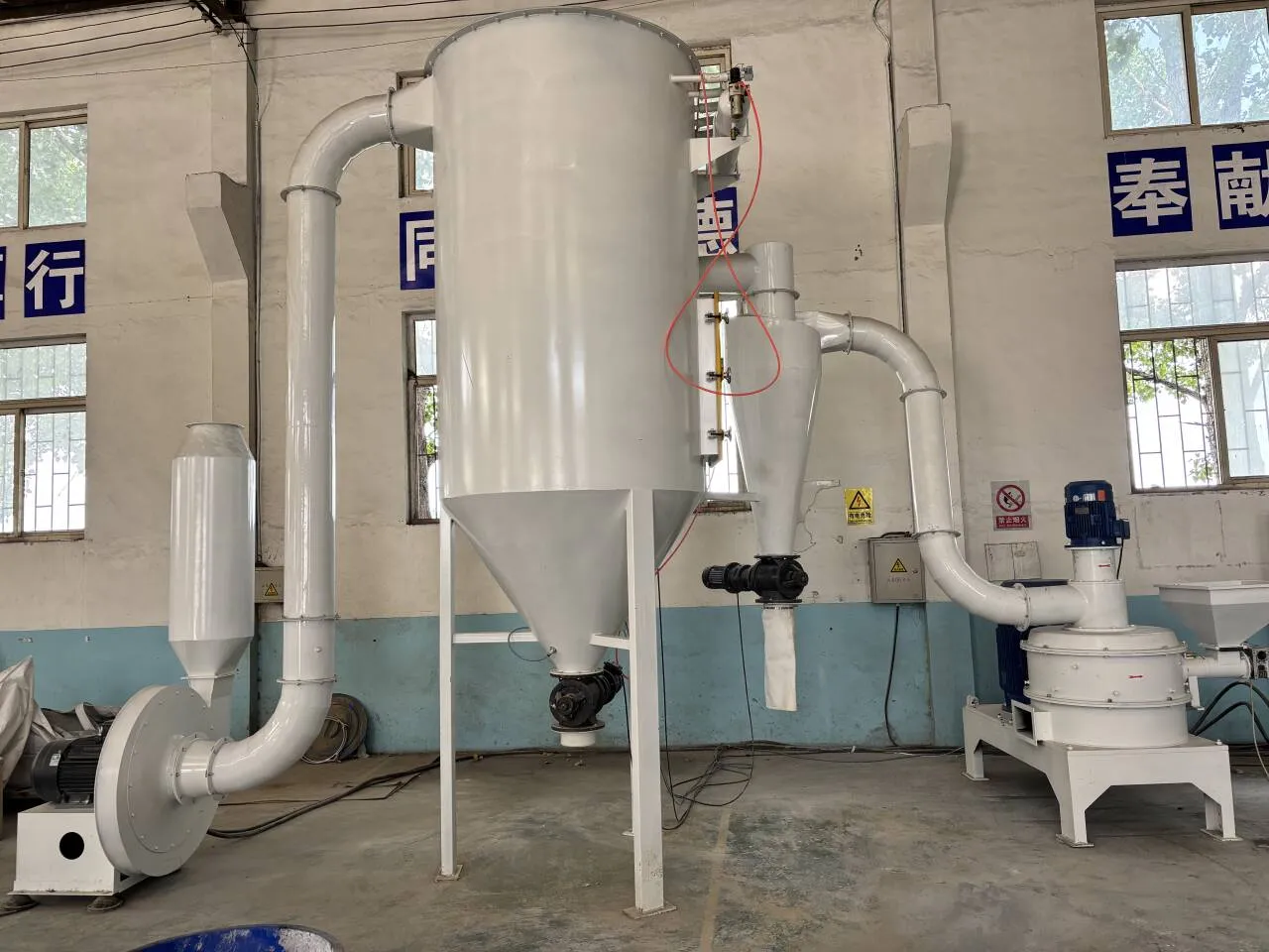 كيف تعيد شركة Qingdao Xingshengwei Machinery تعريف تكنولوجيا المسحوق باستخدام ساحقات متناهية الصغر عالية الأداء